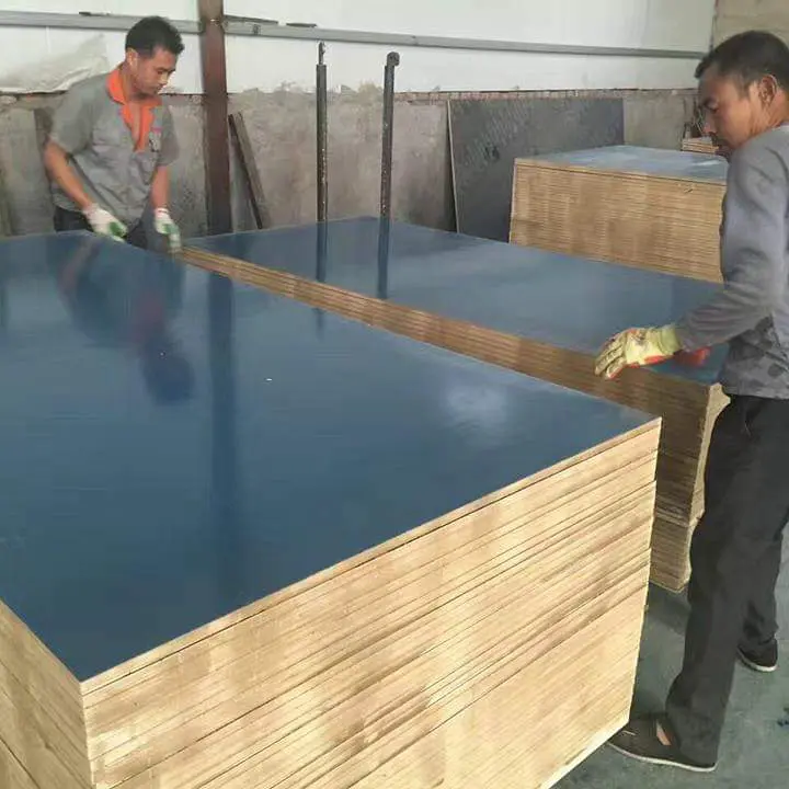 4*8 18mm Green PP Plastic marine plywood sheet Film Faced Plywood for Construction