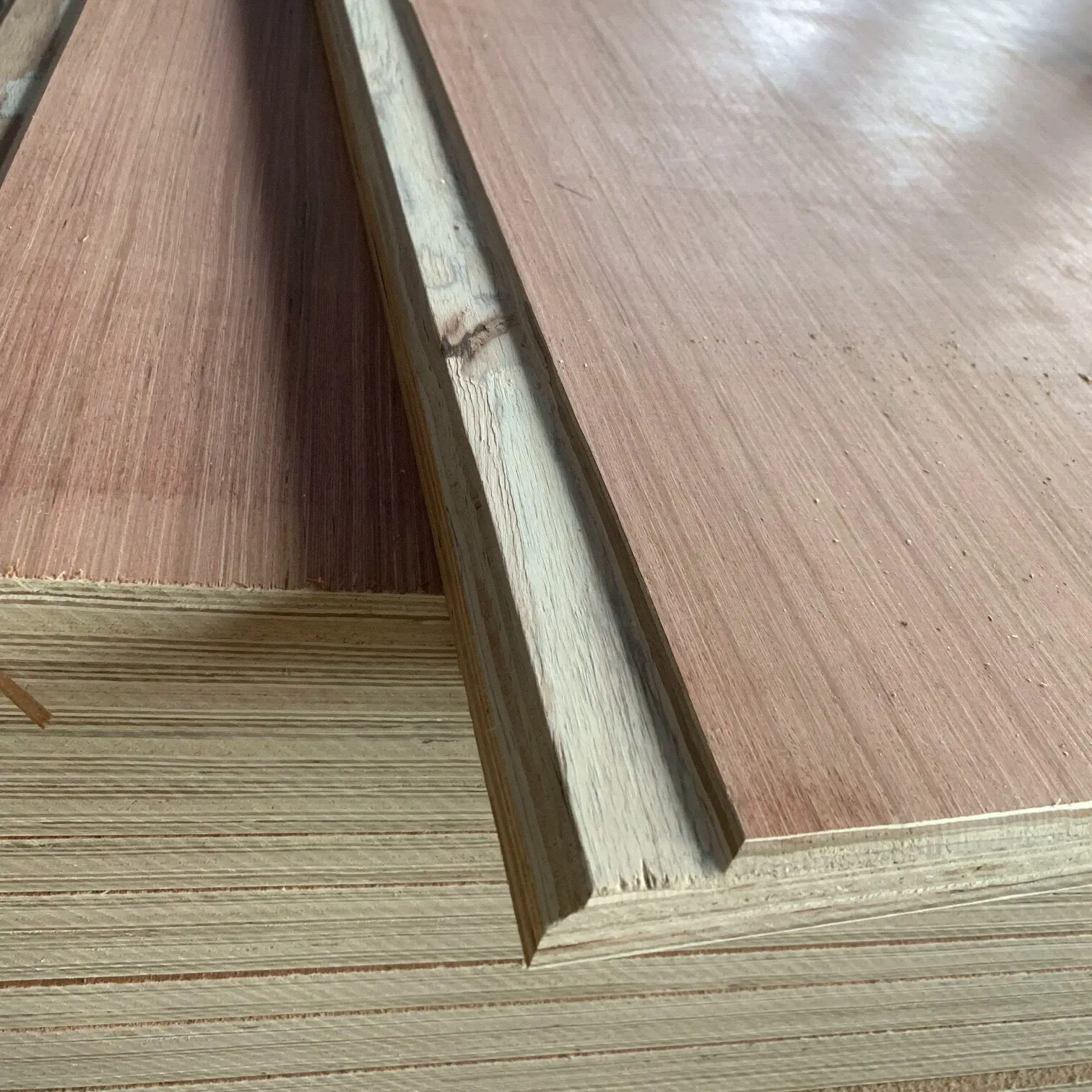 28mm container flooring  plywood board